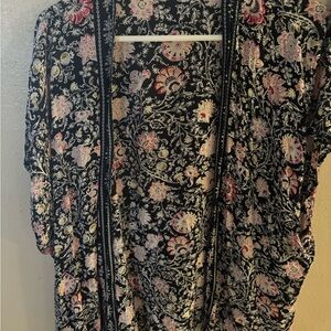 LOFT Black and Pink Floral Kimono xsmall/small